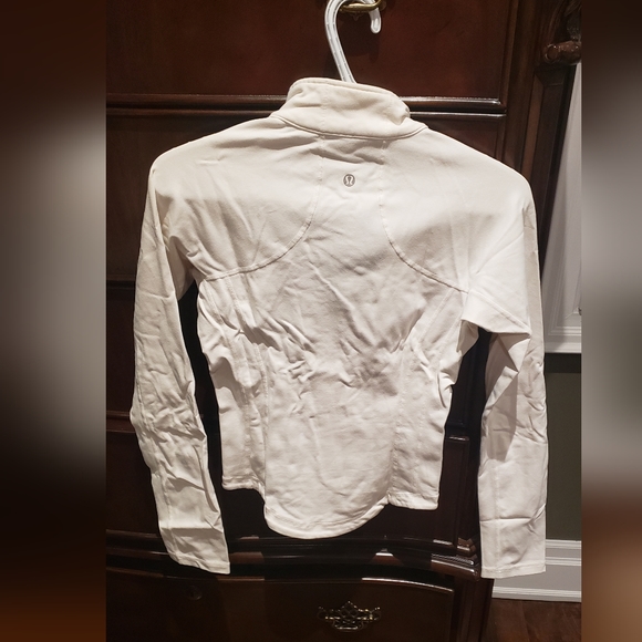 Lululemon running jacket - Picture 2 of 4